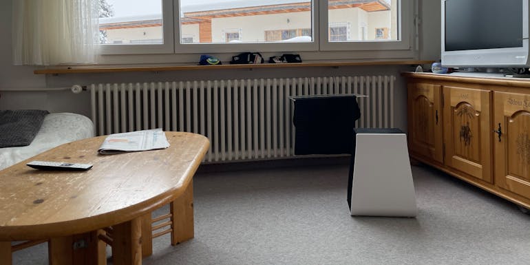 George Luftwäscher von Stadler Form im Wohnzimmer von Cedric Steiner George Luftwäscher von Stadler Form im Wohnzimmer von Cedric Steiner