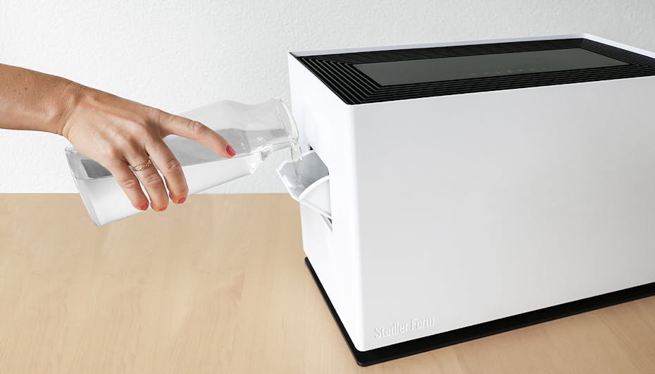 Noah Pro humidifier from Stadler Form, refilling water Noah Pro humidifier from Stadler Form, refilling water