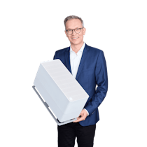 Tomas Kiewra Chief Operations Officer at Stadler Form with humidifier Oskar big Tomas Kiewra with Oskar big from Stadler Form