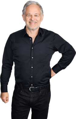 Carlo Borer ist Designer bei Stadler Form Der Designer Carlo Borer