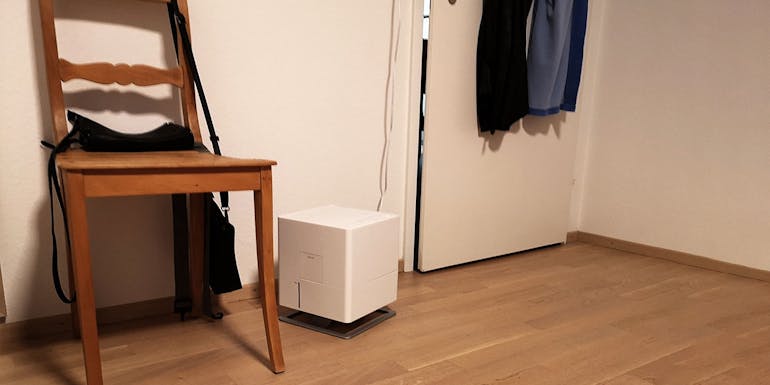 Oskar Luftbefeuchter von Stadler Form in Weiß in einem Kinderzimmer Oskar Luftbefeuchter von Stadler Form in Weiß in einem Kinderzimmer