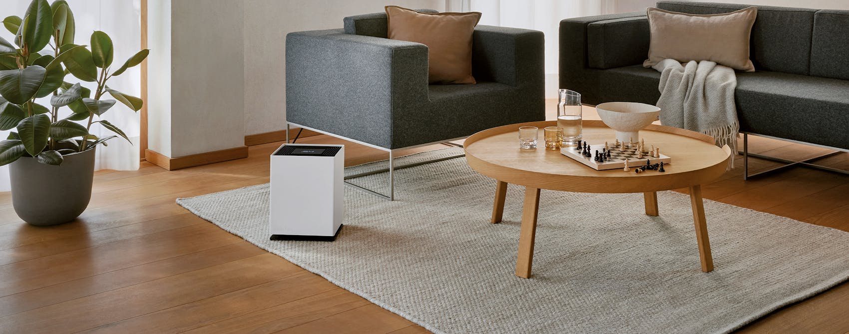 Stadler Form Noah humidifier in a living room