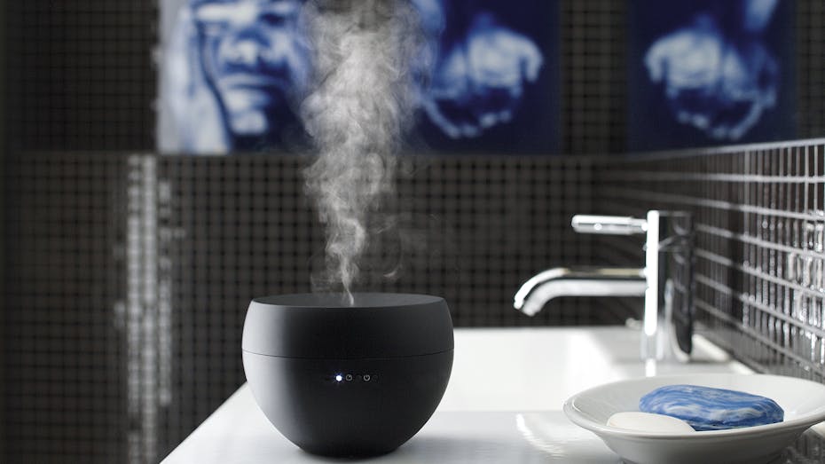 Jasmine aroma diffuser by Stadler Form in black Jasmine aroma diffuser by Stadler Form in black in a bathroom