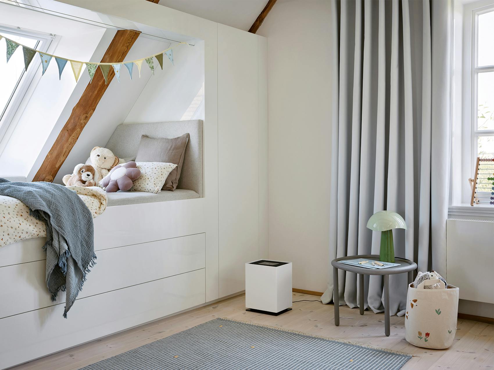 Noah humidifier by Stadler Form in a bright children's room