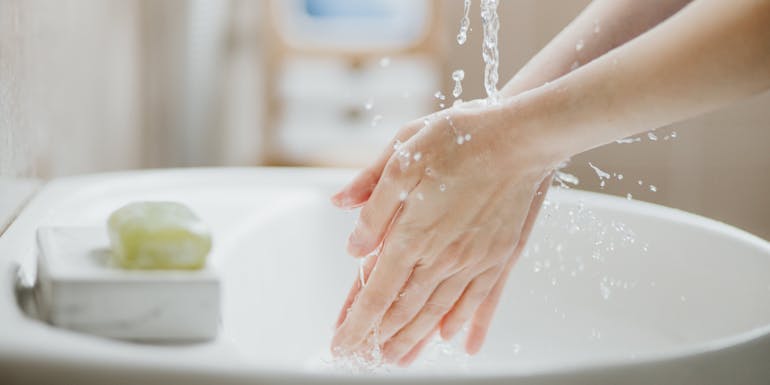 Wash hands Wash hands