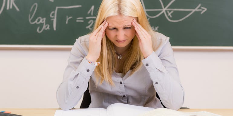 woman headache woman headache