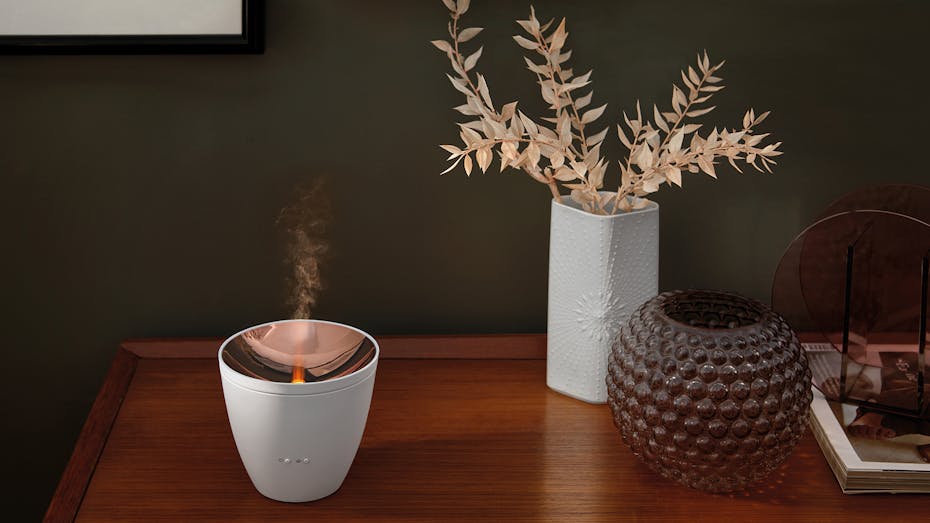 Aroma diffuser Zoe from Stadler Form in white on a sideboard