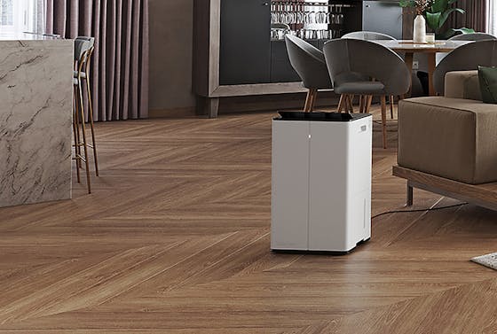 Luftentfeuchter Lukas Pro von Stadler Form in einem Wohnzimmer Luftentfeuchter Lukas Pro von Stadler Form in einem Wohnzimmer