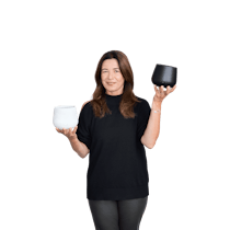 Melanie Gauderon After Sales Service at Stadler Form with aroma diffuser Julia Melanie Gauderon with Julia from Stadler Form