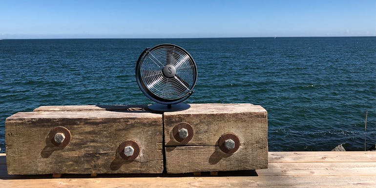 Tim Tischventilator in Schwarz von Stadler Form am Meer Tim Tischventilator in Schwarz von Stadler Form am Meer