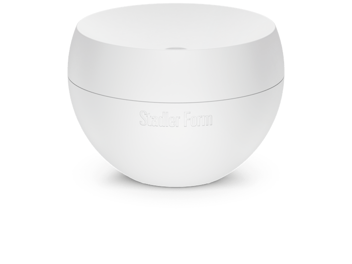 Jasmine mobile Aroma Diffuser von Stadler Form in weiss in perspektivischer Ansicht