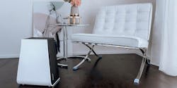 George Luftwäscher von Stadler Form in einem Wohnzimmer
