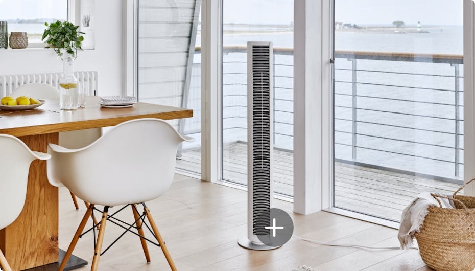 Peter fan in white by Stadler Form Peter fan in white by Stadler Form in the dining area