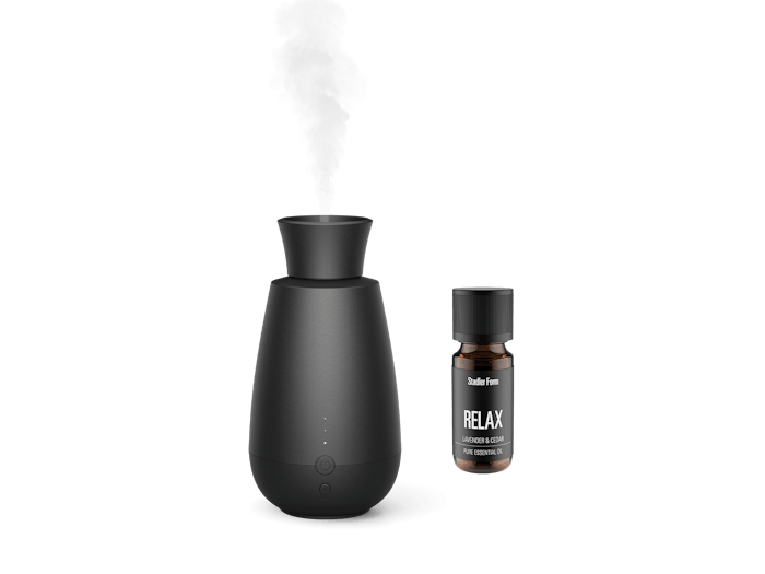 Stadler Form Ella Aroma-Diffuser in schwarz und Relax-Ätherisches Öl