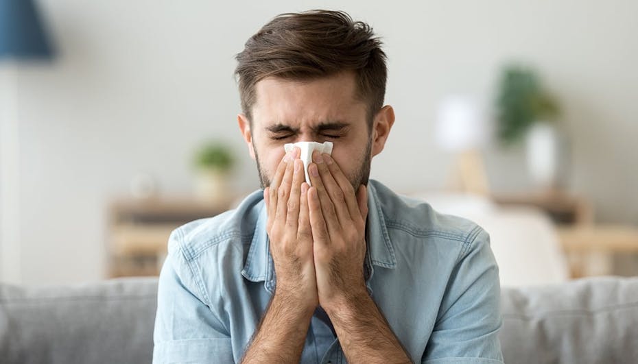 Mann mit Allergie Mann mit Allergie